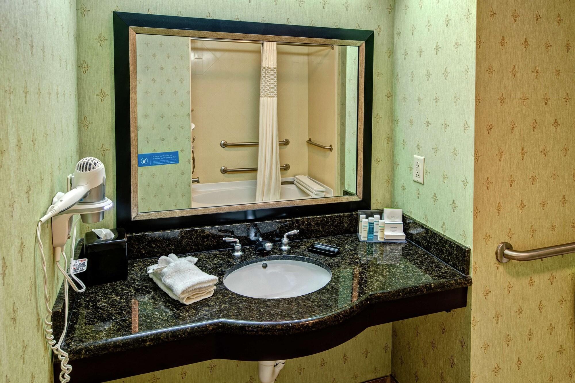 Hampton Inn Crossville Eksteriør bilde